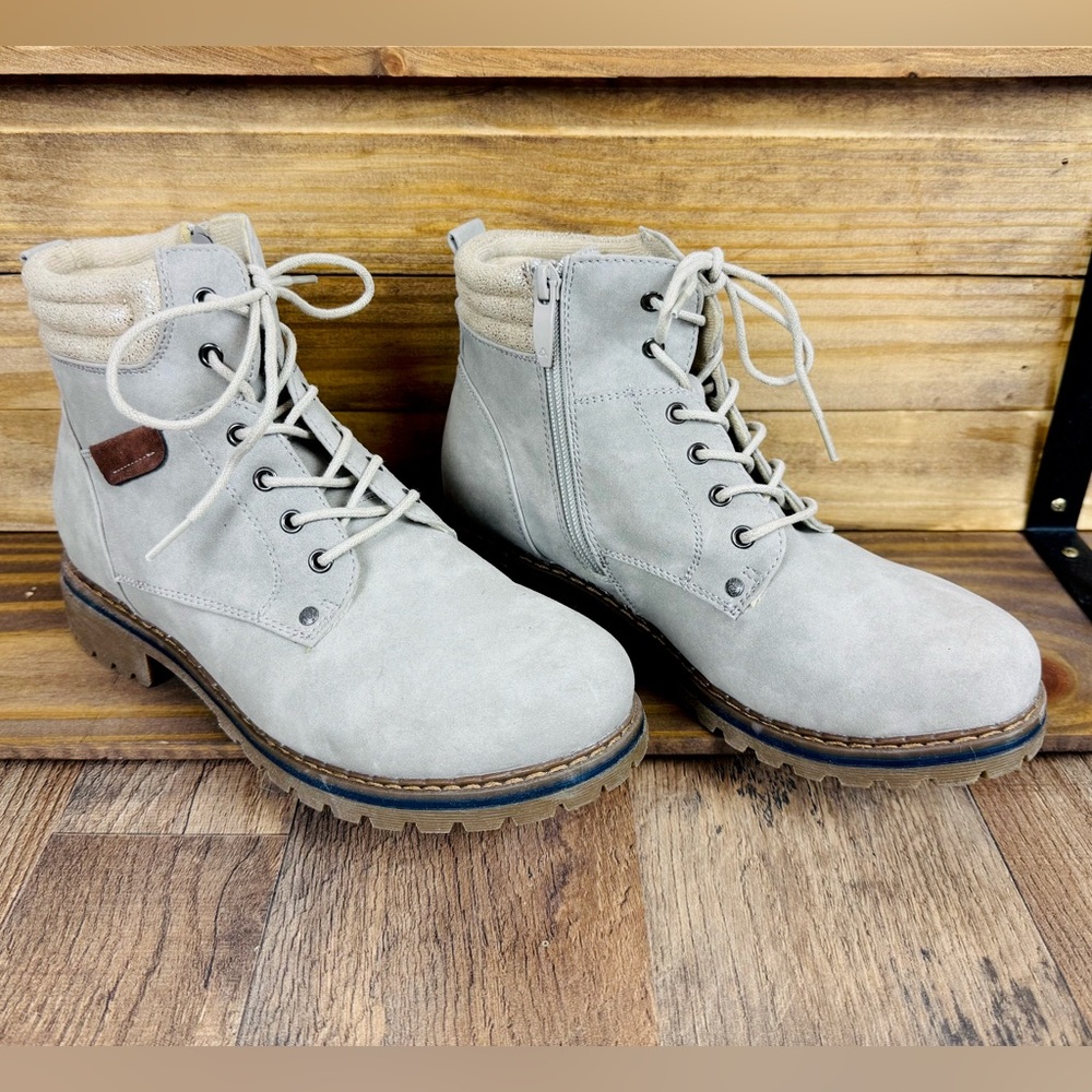 Stylish Gray Lace-Up Boots Women’s 7.5 WW